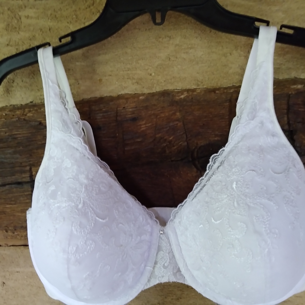 Playtex White Lace Bra